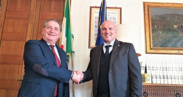 Provincia Presidente Lattanzi Riceve Visita Nuovo Questore Massucci