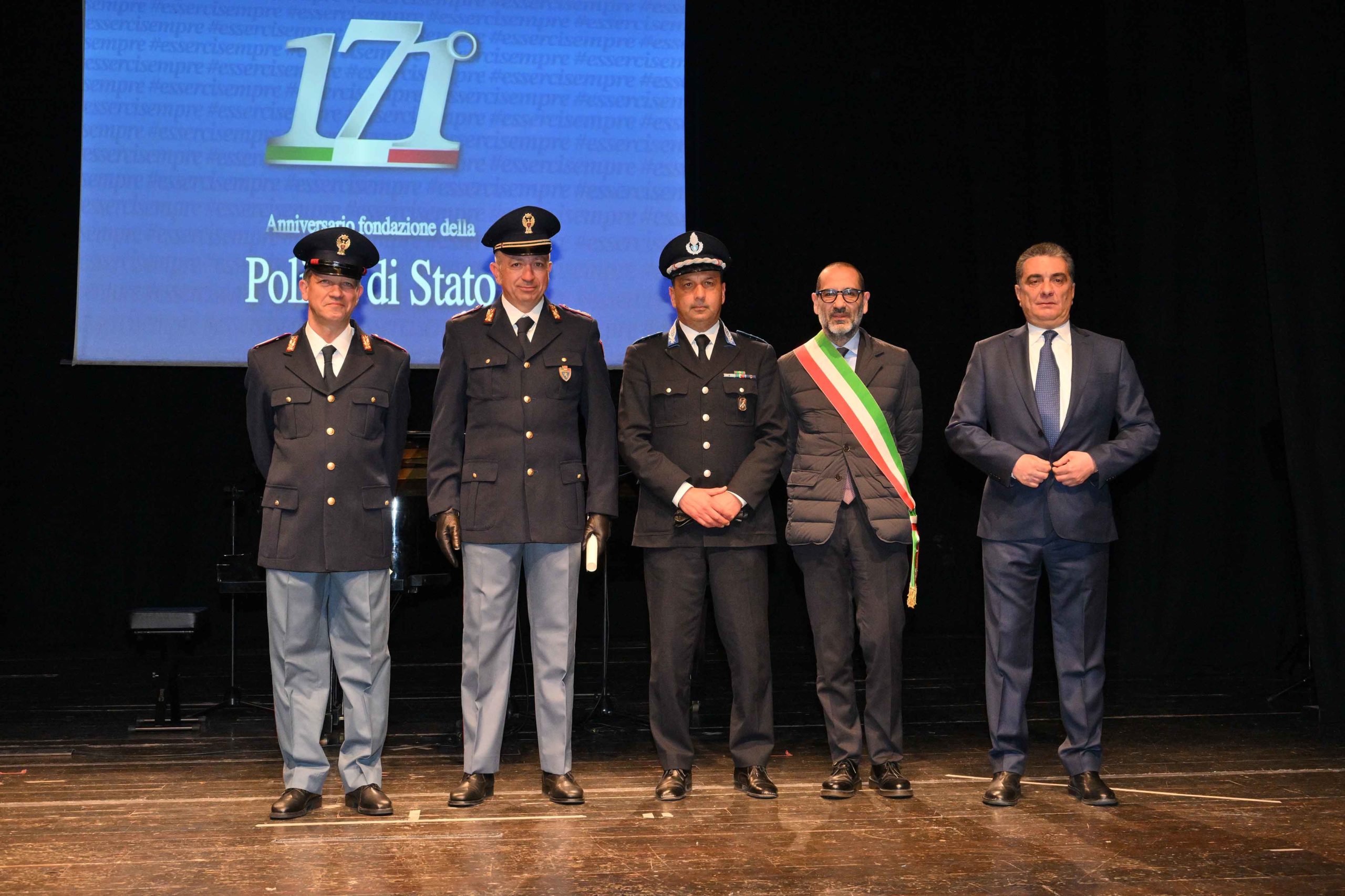 La Polizia celebra il 171° Anniversario della fondazione, FOTO