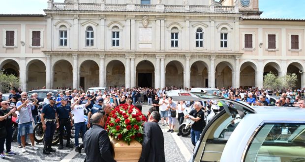 Terni D Lultimo Saluto A Mirko Giansanti Foto Terni Life